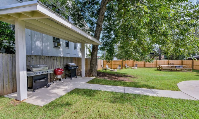 Tuscaloosa Apartment | Oak - Apt.2 - Book for 30 days or longer!