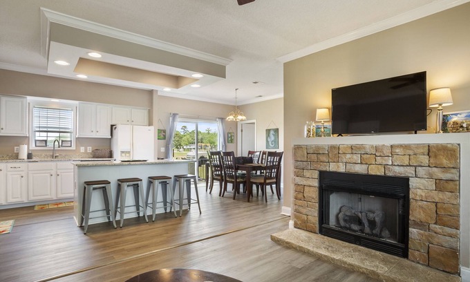 Long Beach House | Oak Gardens home with Stunning Gulf Views