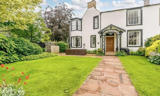 Keswick House | Oak Lodge