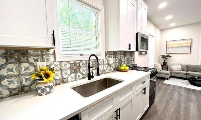 Atlanta Apartment | Oakland Oasis