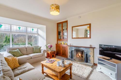 Fourstones Near Bentham House | Oakleigh