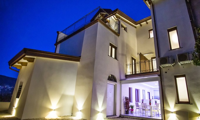 Bomerano House | Oasi Fantasia