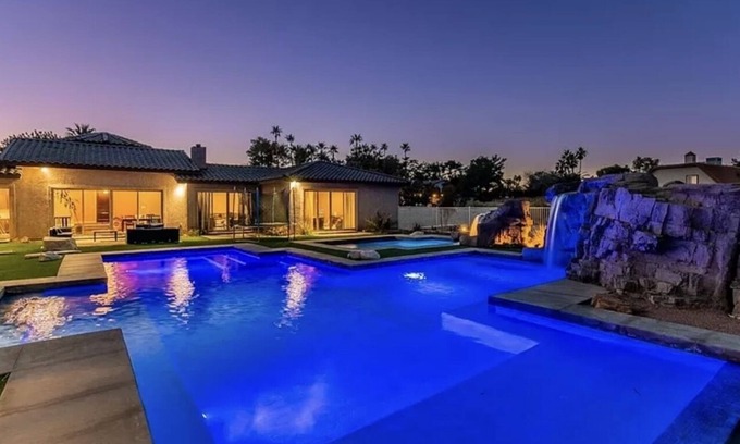 Paradise House | Oasis at Oak