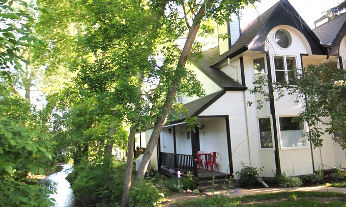 Whittier House | Oasis in the heart of downtown Boulders