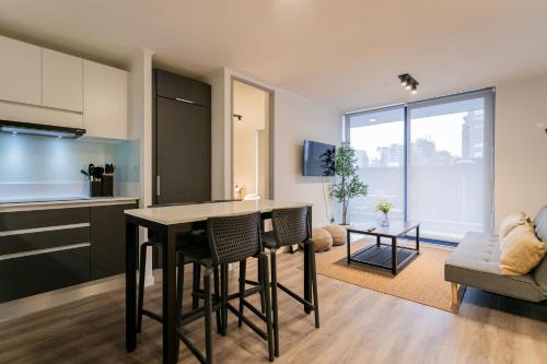 Providencia Apartment | Oasis Providencia Pedro de Valdivia Stn 2BR