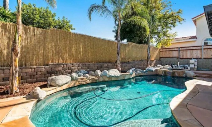 Terra Nova House | Oasis with ocean views/Pool/Hot tub! Sleeps 10!