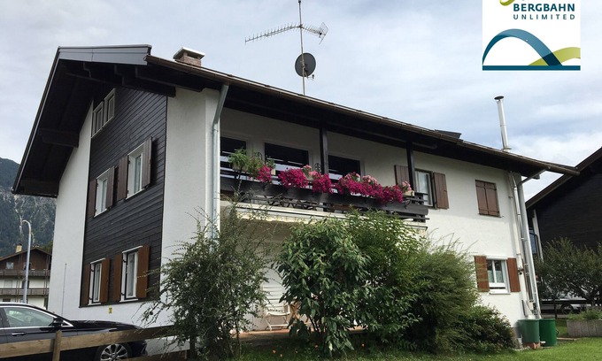 Oberstdorf Apartment | Oberstdorf: Quiet, centrally located apartment with beautiful mountain views