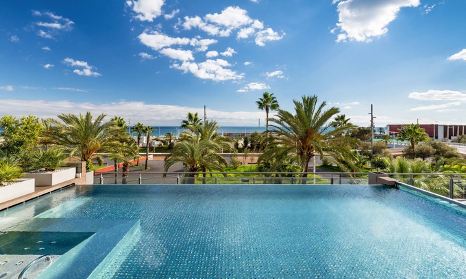 Diagonal Mar i el Front Maritim del Poblenou Hotel | Occidental Atenea Mar- Adults Only