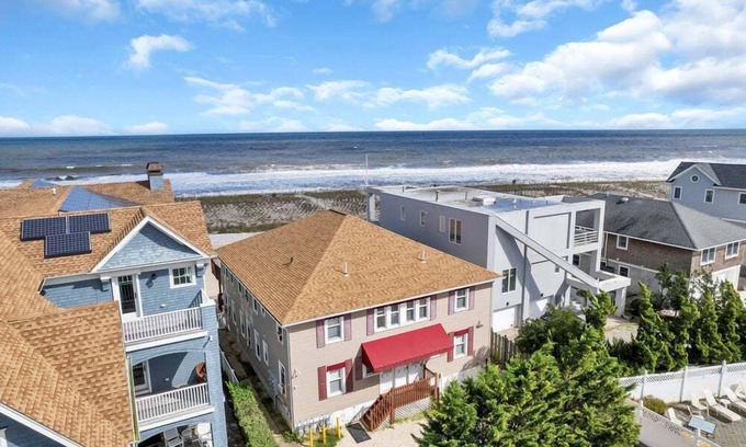 Point Pleasant Beach House | OCE13093 | 2nd Floor Unit overlooks the beach & ocean! Pets OK! by Shore Points Vacations