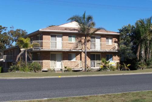 South West Rocks Apartment | Ocean Breeze 4 - Bring your own linen.
