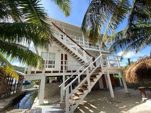 Calabash Bight House | Ocean Breeze Villa Rentals