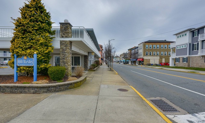 North End Condo | Ocean City Condo w/Pool: Walk to Boardwalk!