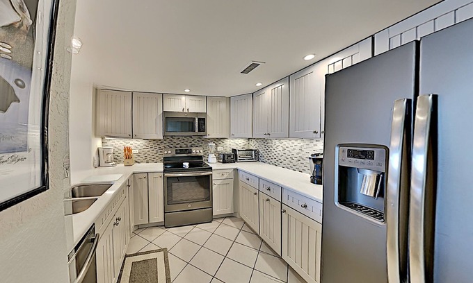 Myrtle Beach Condo | Ocean Creek South Tower KK9 2BR 2BA Oceanfront!!