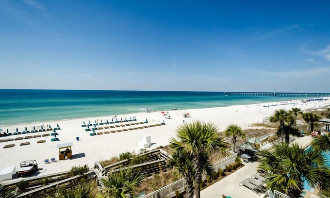 Panama City Beach Condo | Ocean Front! 2 Bd + 2 Bunk! Clean! Walk to Pier Park! Beach Chairs included!