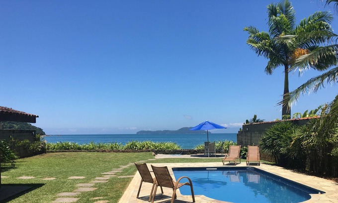 Pedra Verde House | Ocean Front Condo with Pool in Green Stone - 9 suites