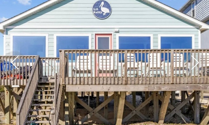 Long Beach Cottage | Ocean front cottage