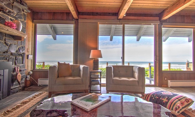 Yachats House | Ocean Front on Miles of Sandy Beach! Dog Friendly!