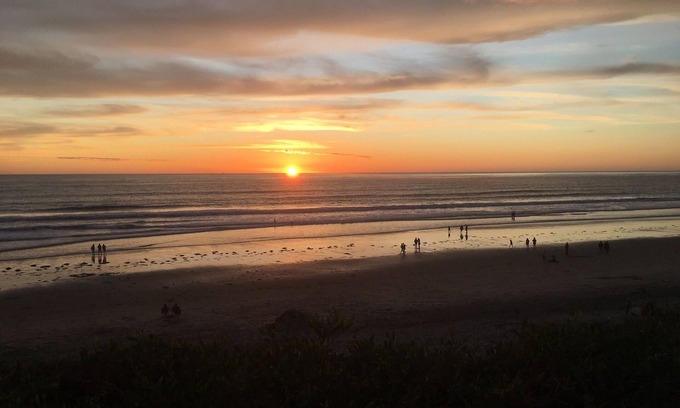 Pacific Beach Condo | Ocean Front White Water Unbstructed Views, Steps to the Sand