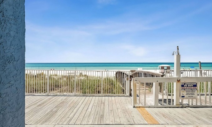 Fort Bay House | Ocean/Gulf View Beach Walkup Deluxe Suite at Sugar Sands Beachfront Hotel