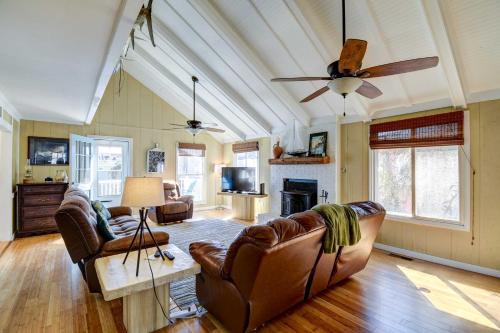 Ocean Isle Beach House | Ocean Isle Beach Home with Canal Views!