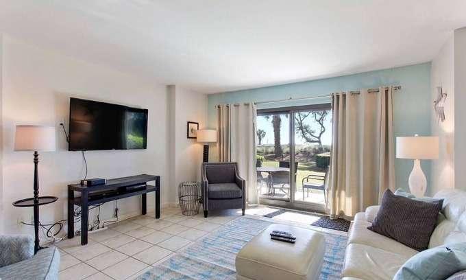 Hilton Head Island Condo | Ocean One 119 - Relaxing Oceanfront 1st Floor Condo