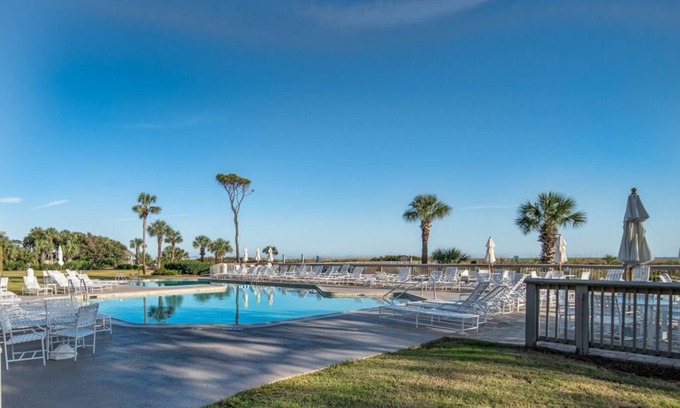 Hilton Head Island Condo | Ocean One - 424 Oceanside 3BR/3Bath Condo Sleeps 10! Owner managed unit,Updated