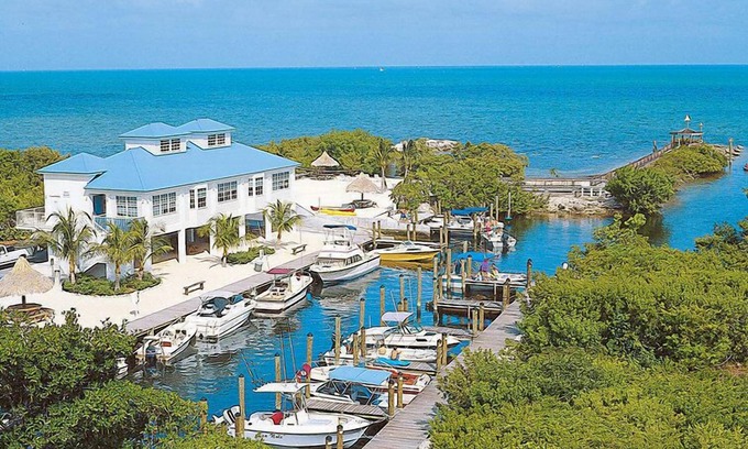 Tavernier Apartment | Ocean Pointe Resort by Interhome