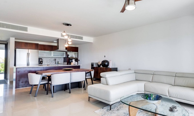 Puerto Juarez Apartment | Ocean View Apartment 2 bedroom 2 bath Beach Accesible