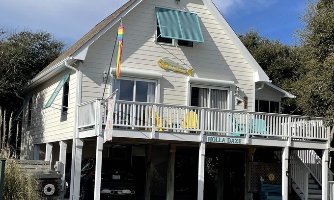 Emerald Isle Cottage | Ocean view family cottage, just steps from the sea and close to everything.
