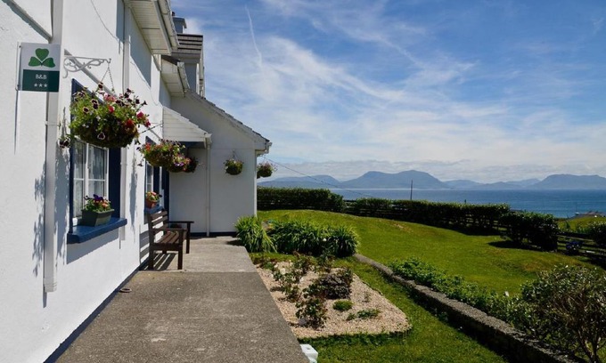 Inishturk Bed & Breakfast | Ocean View House