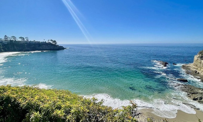 Three Arch Bay House | Ocean View, Laguna Beach Home