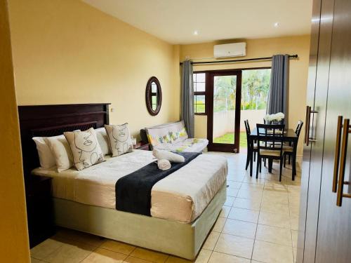 Port Edward Apartment | Ocean View Villa Studio Apartment A01