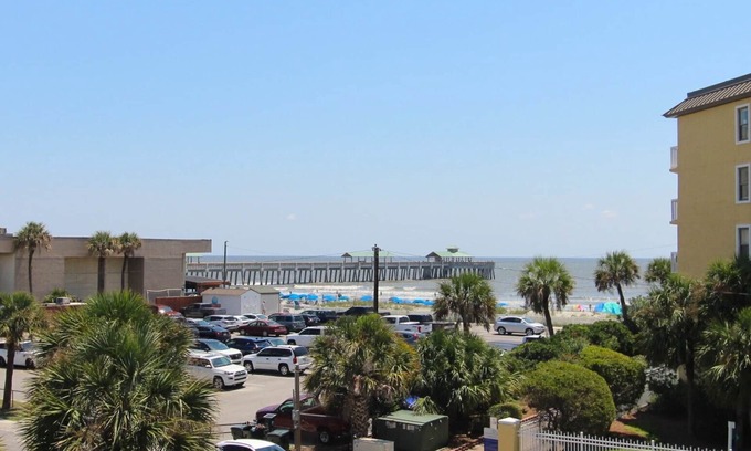Folly Beach Condo | Ocean Views & Central location~ Pier Point Villas B202