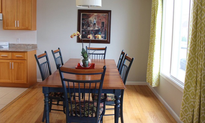 Outer Sunset House | Ocean Views, Golden Gate Park, Lovely 2 BR Coastal Home