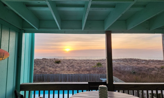 North Carolina Coast Condo | Oceanfront! 2 King Beds! Beach Gear! Walk to Boardwalk!