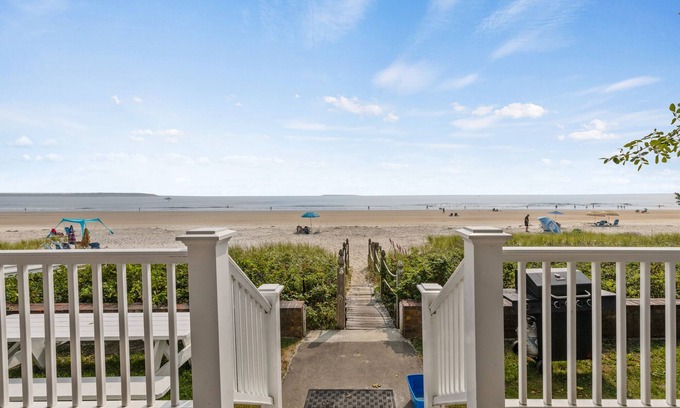 Old Orchard Beach House | Oceanfront 4 bedroom home on Grand Beach!
