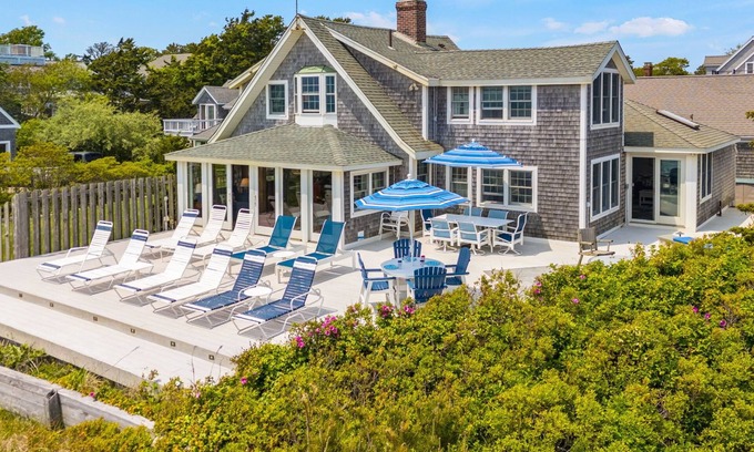 Dennis Port House | Oceanfront 5 bedroom home sleeping 10-Stunning views