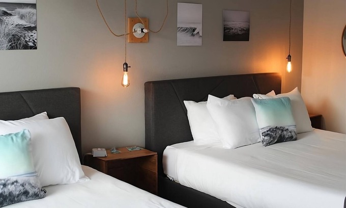Long Beach Hotel | Oceanfront Accommodations! Indoor Pool and Sauna, Pets Allowed, Free Parking!