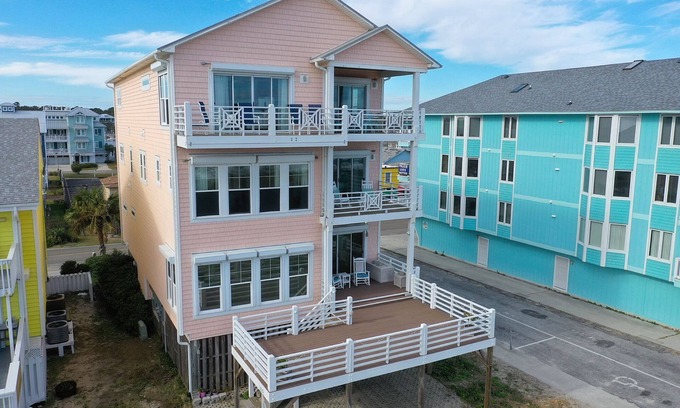 North Carolina Coast House | Oceanfront Condo With Spectacular Views in Every Direction!