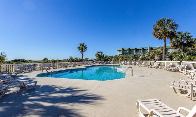 Isle of Palms Condo | Oceanfront condo with water views, pool, balcony, & easy beach access