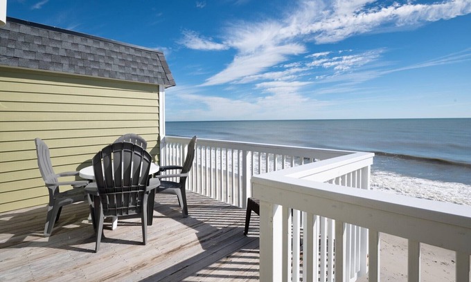 Kure Beach Condo | Oceanfront Condo with 3+ Pools - Ocean Dunes 2109
