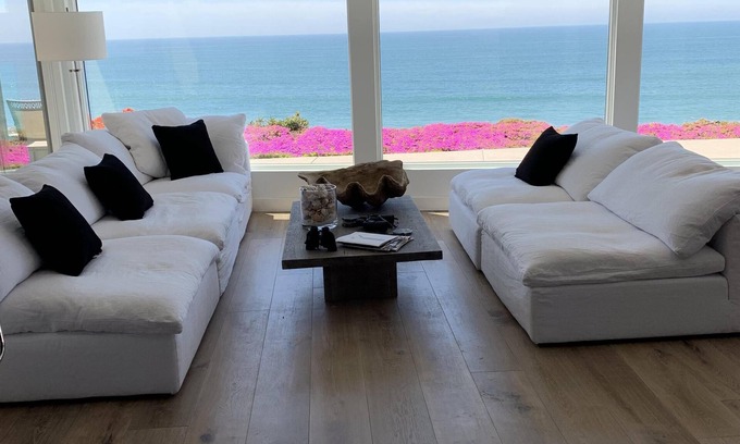 Olde Solana Beach House | Oceanfront luxury home with Panoramic views in this contemporary home.