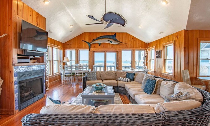 Nags Head House | Oceanfront, Nags Head NC - 13 bedrm home w historic charm + modern conveniences