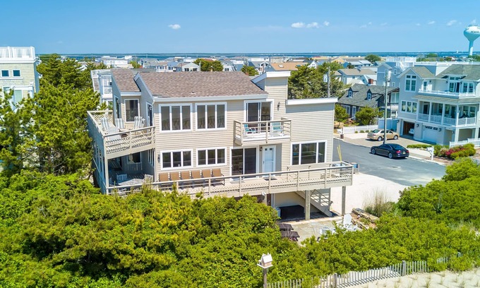 Peahala Park House | Oceanfront! Nearly 100ft of Oceanfront living. Views Galore! Beach Haven Park