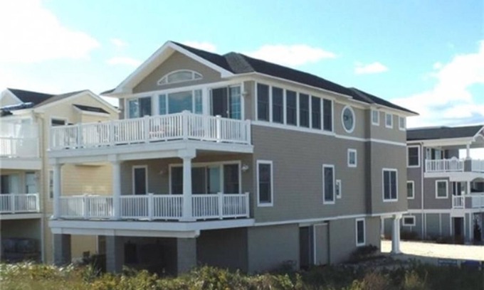 Harvey Cedars House | Oceanfront. Ocean views. WIFI. Beach Badges. Decks. Spectacular Oceanfront -.