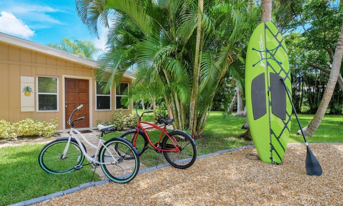 South Beach House | OCEANFRONT Private Beach PETS WELCOME Last-Minute Special Offers