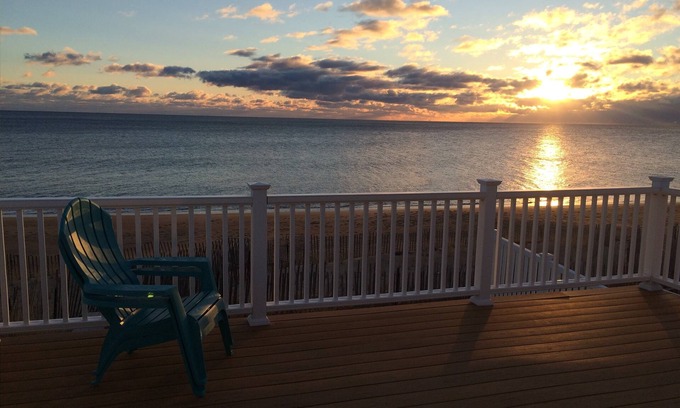 Salisbury House | Oceanfront Single-Family Home in Salisbury Beach! Only last week of August left