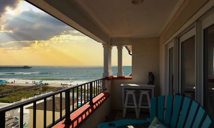 North Topsail Beach Condo | Oceanfront Comfort at Seabreeze Retreat!