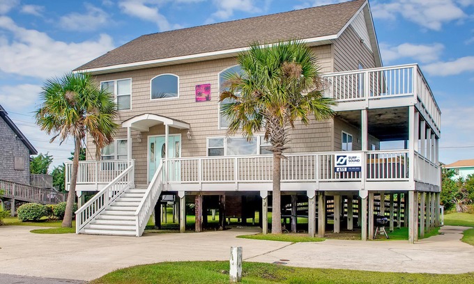 Salvo House | Oceanside Dog Friendly Home w/Hot Tub, Game Room, and Beach Nearby
