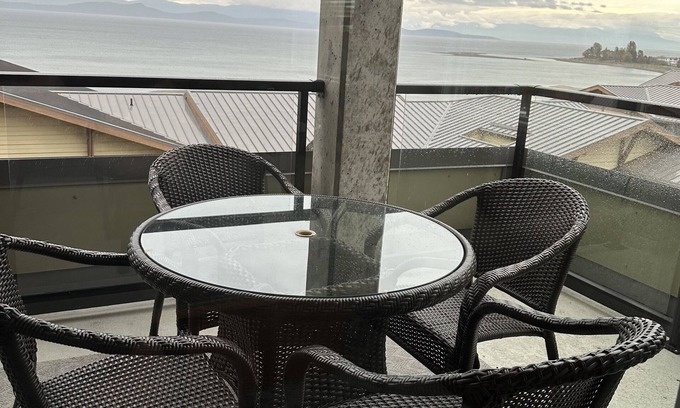 Regional District of Nanaimo Condo | Oceanview- 3 Bedroom, 2 Bathroom Condo Downtown Parksville - Vancouver Island.
